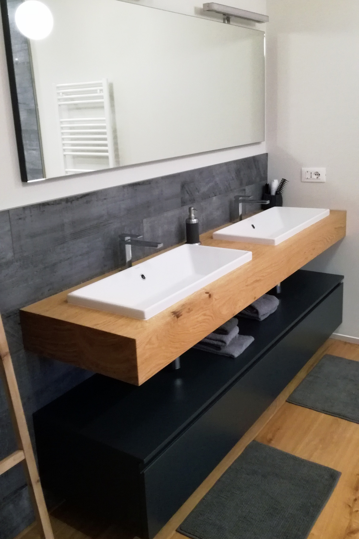 Mobile Bagno con Mensola in Legno Doppio Lavabo - Arredamenti Barin